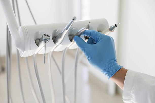 Professional Emergency Dentist technician working in Hastings-on-Hudson, NY